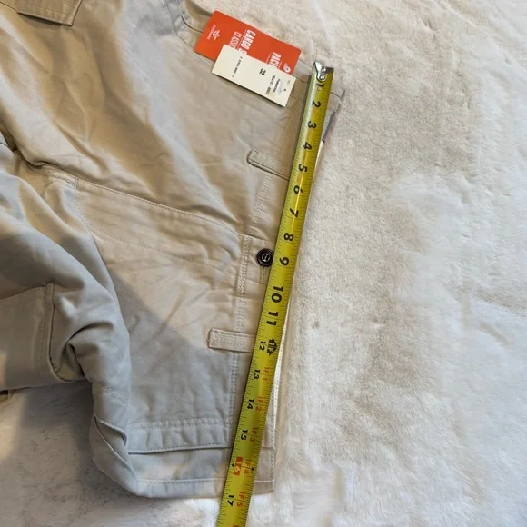 NWT Size 32 Dockers Classic Fit Cargo Shorts Tan Summer Casual 100% Cotton - Picture 5 of 8
